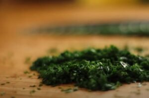 chopped-fresh-parsley