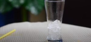 glass-with-ice-cubes