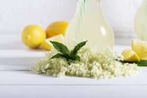 elderflower cordial recipe-lemonade refreshing-summer-drink