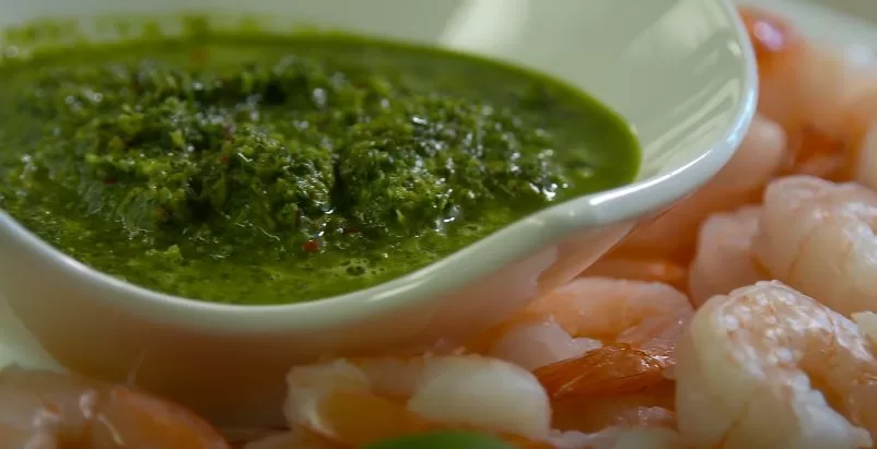 parsley served on bowl