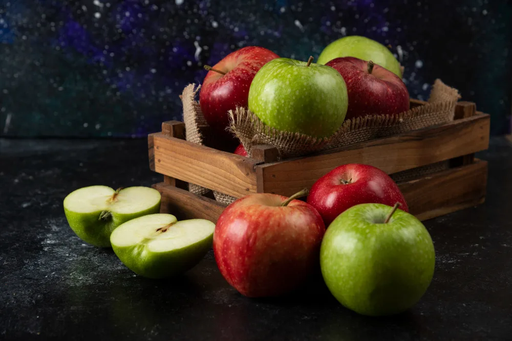 different varieties of apples